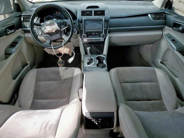 Toyota Camry Hybrid Image 10