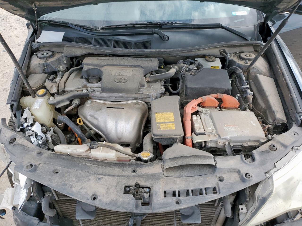 Toyota Camry Hybrid Image 12