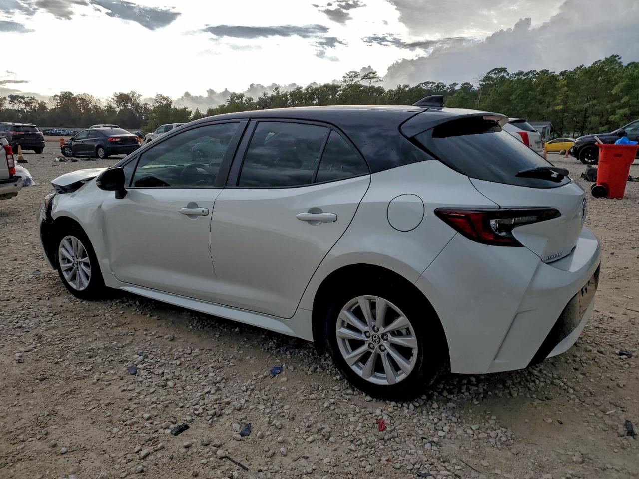 Toyota Corolla Se Image 10