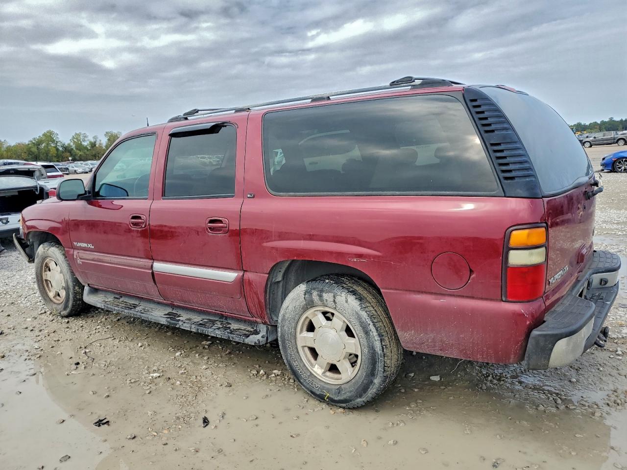 GMC Yukon C1500 Image 5