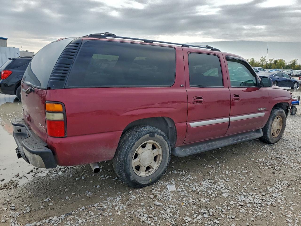 GMC Yukon C1500 Image 7