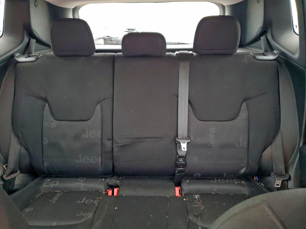 Jeep Renegade Sport Image 8