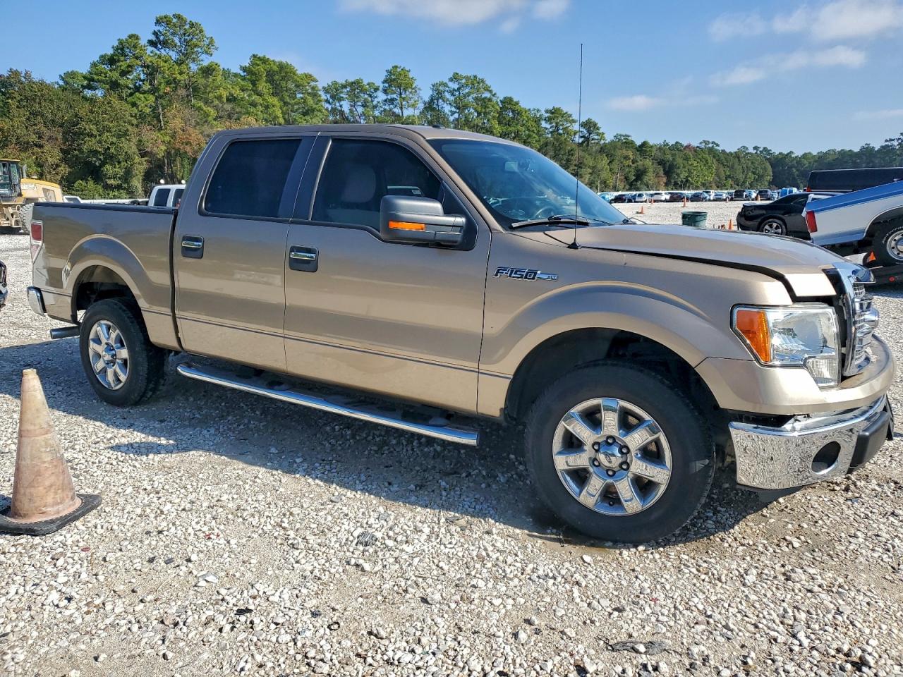 Ford F-150 Supercrew Image 12
