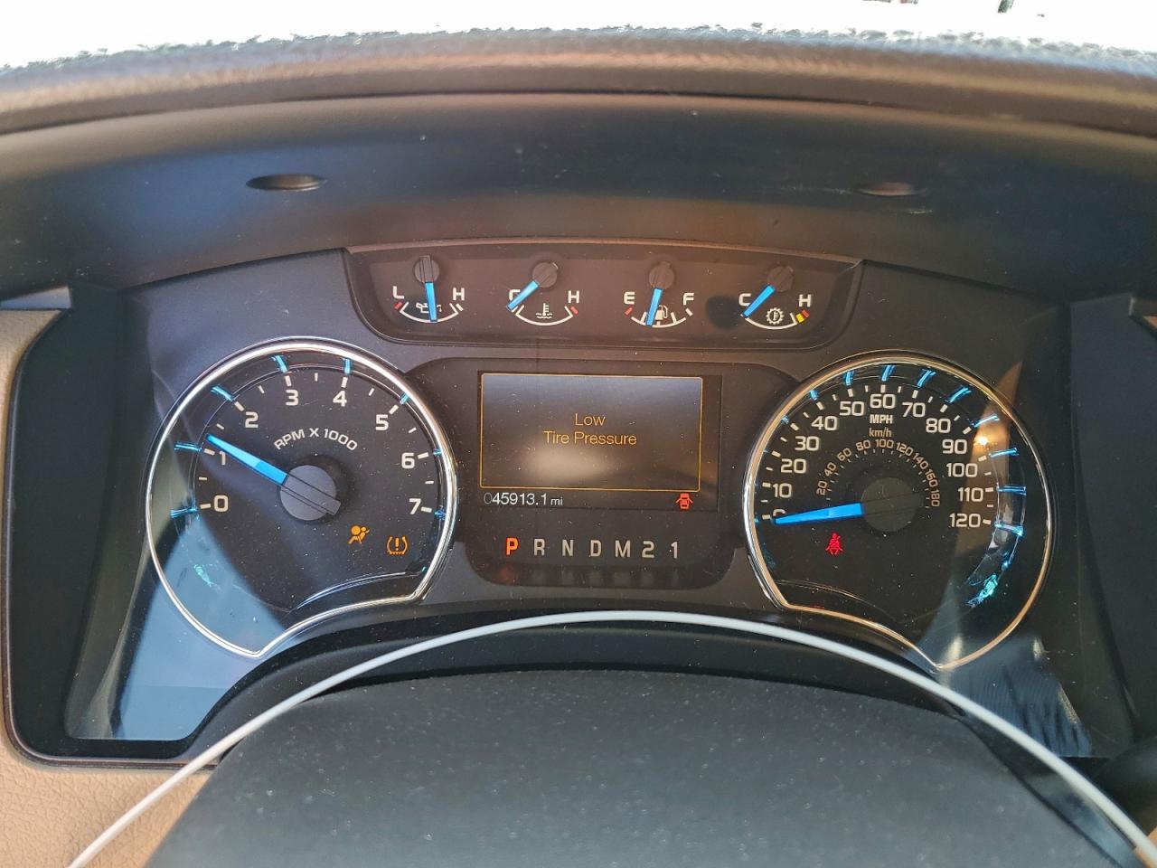 Ford F-150 Supercrew Image 6