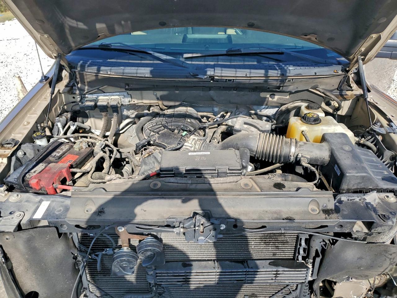 Ford F-150 Supercrew Image 7