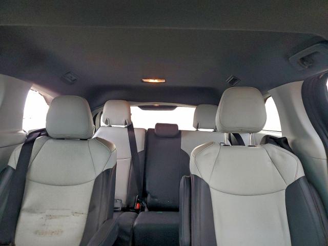 Toyota Sienna Xse Image 13