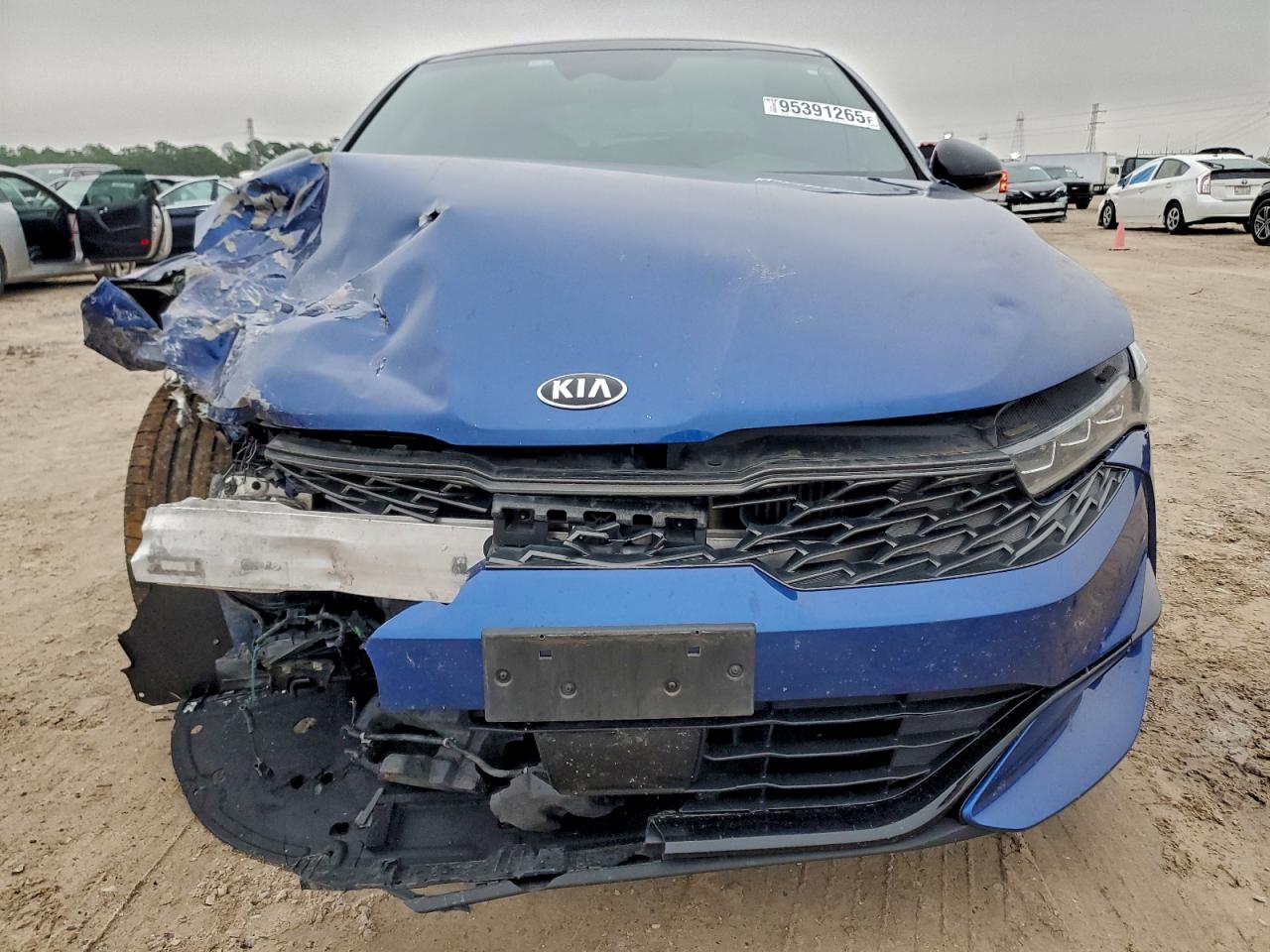 Kia K5 Gt Line Image 9