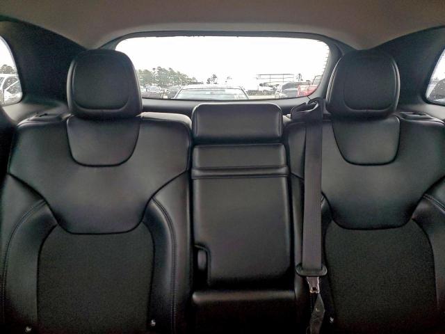 Jeep Grand Cherokee Latitude Plus Image 9