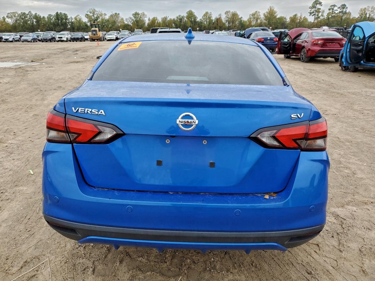 Nissan Versa Sv Image 11