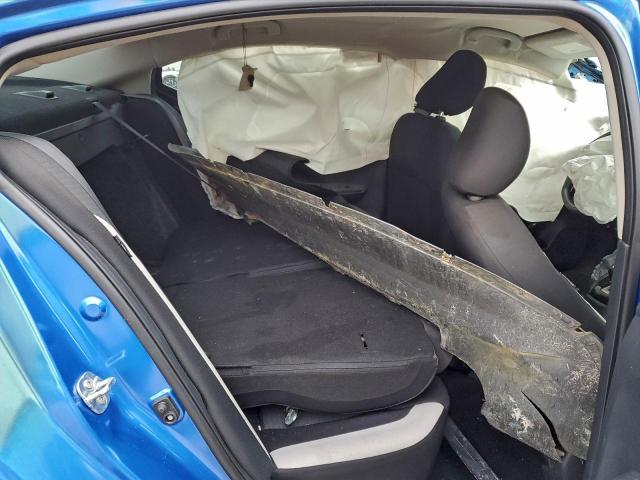 Nissan Versa Sv Image 4