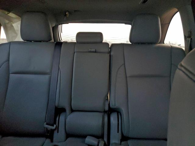 Toyota Highlander Se Image 11