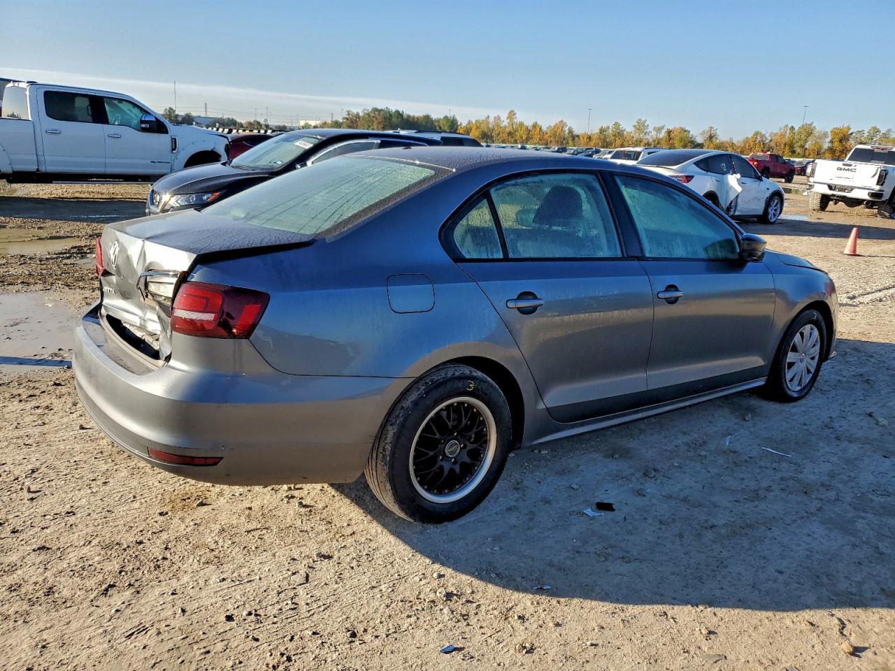 Volkswagen Jetta S Image 2