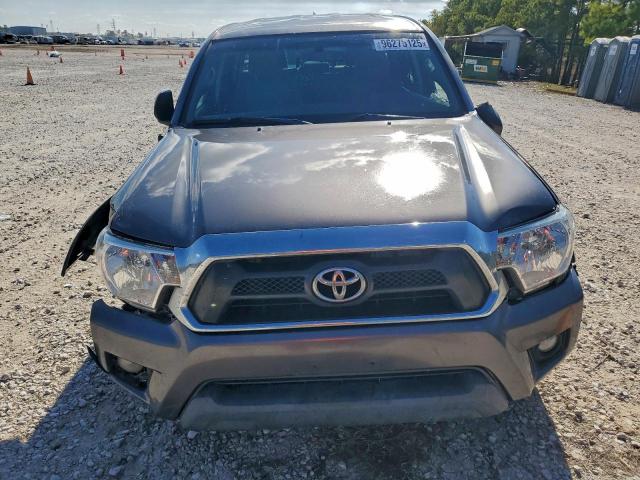 Toyota Tacoma Double Cab Image 2