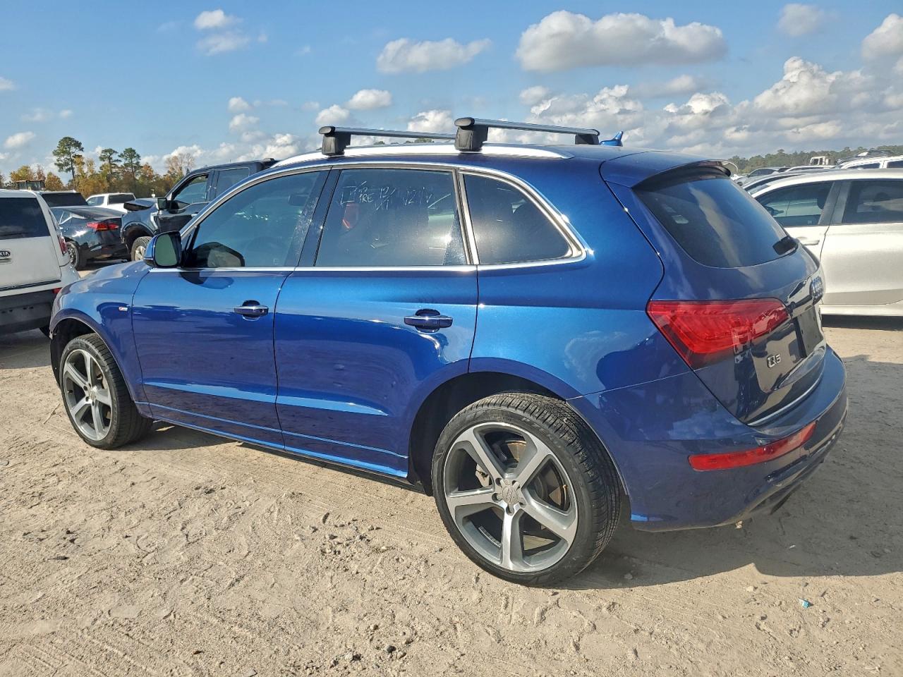 Audi Q5 Premium Plus S-line Image 6