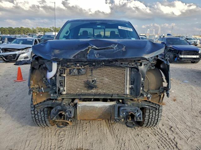 Ford F-150 Supercrew Image 8