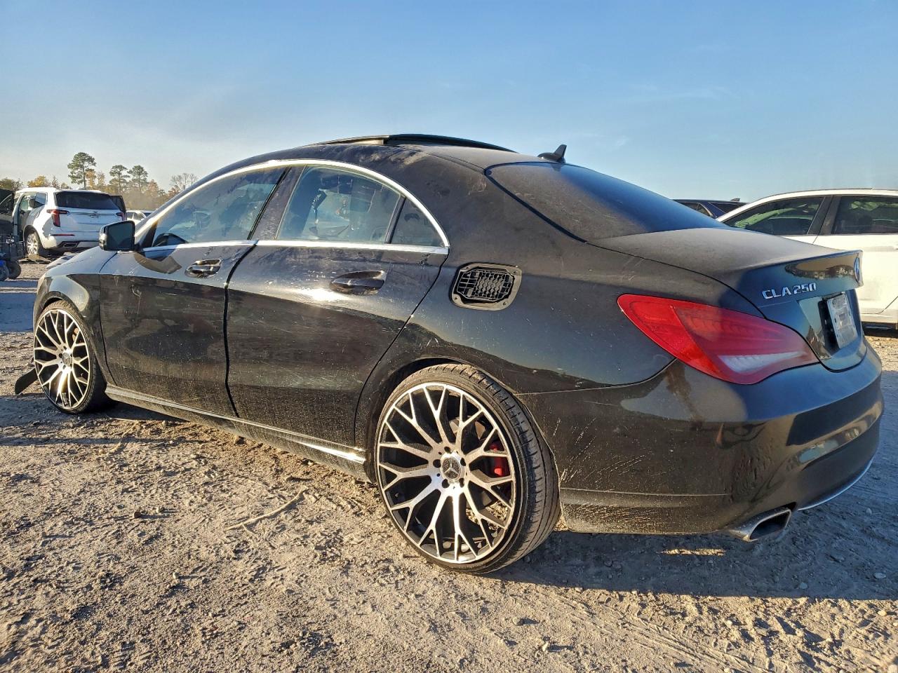 Mercedes-Benz Cla-class 250 4matic Image 8