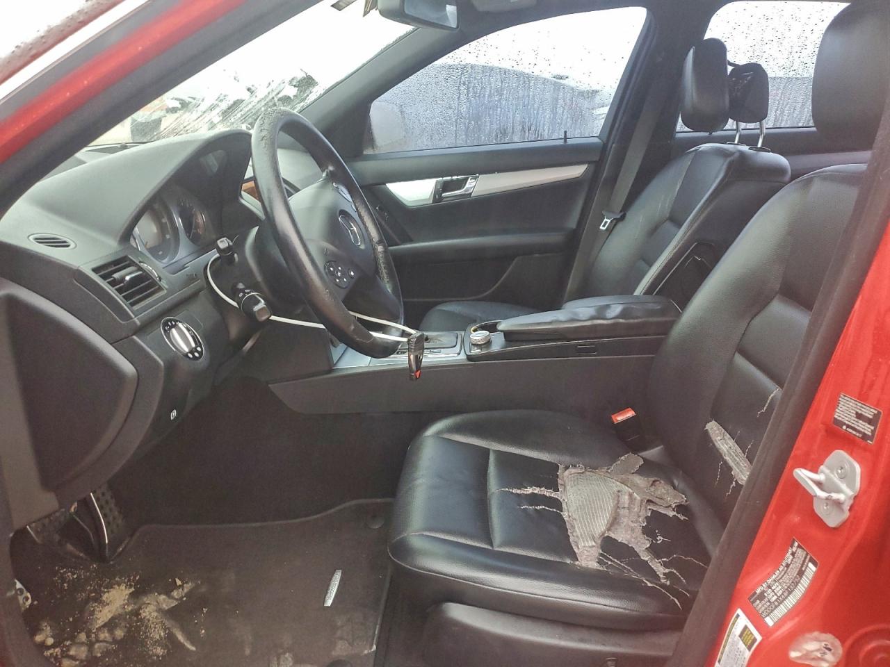 Mercedes-Benz C-Class 300 4matic Image 2