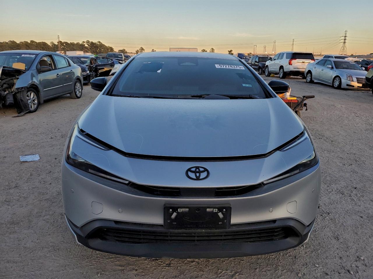 Toyota Prius Le Image 9