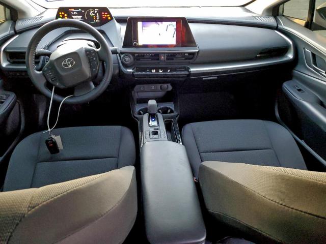 Toyota Prius Le Image 7