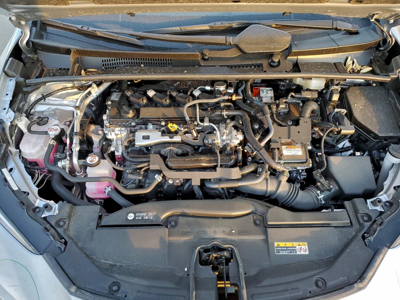 Toyota Prius Le Image 12