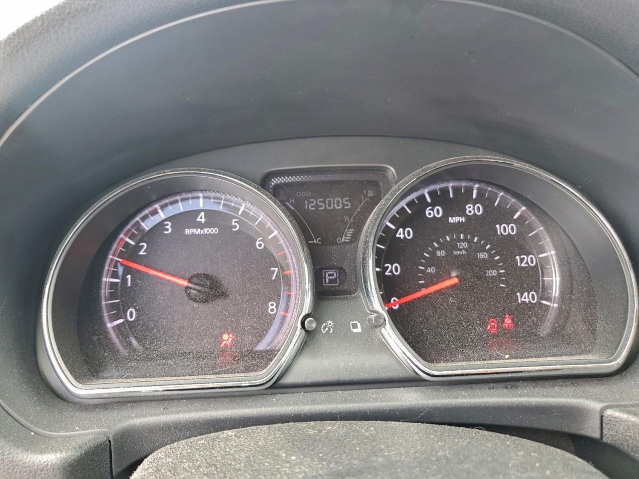 Nissan Versa S Image 5