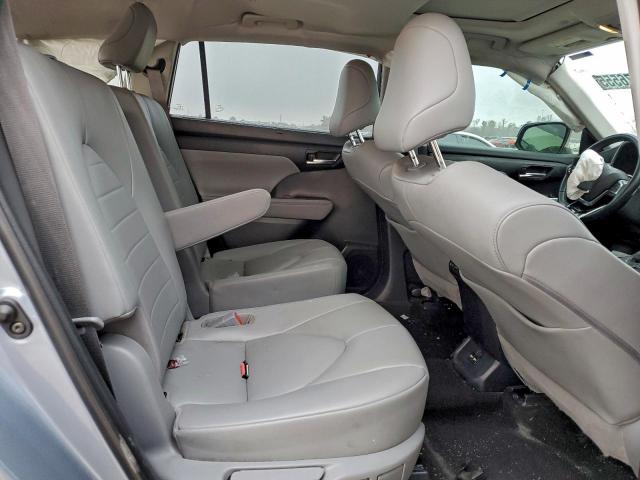 Toyota Highlander Xle Image 9