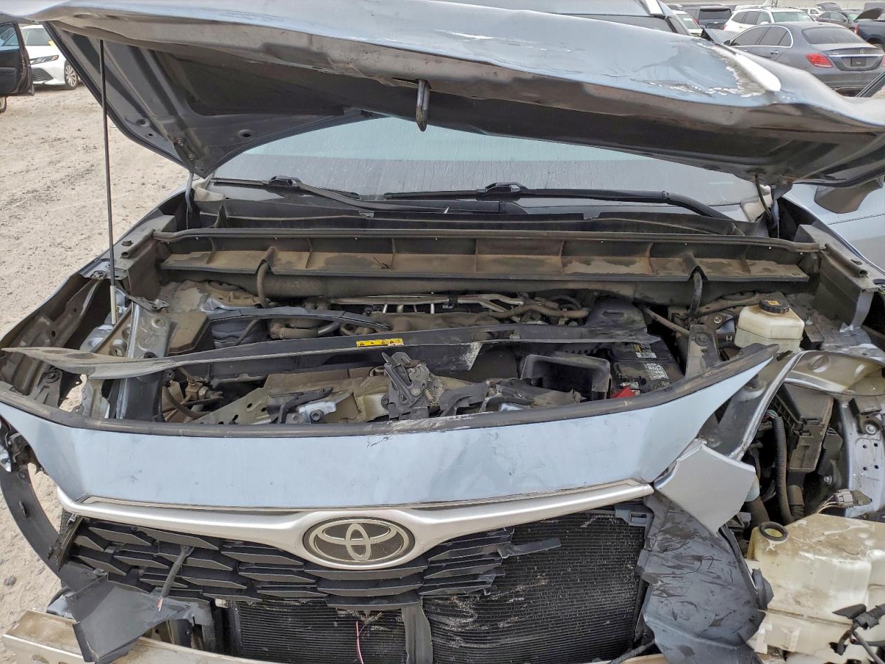 Toyota Highlander Xle Image 6