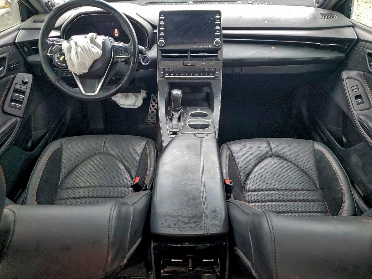 Toyota Avalon Xle Image 10