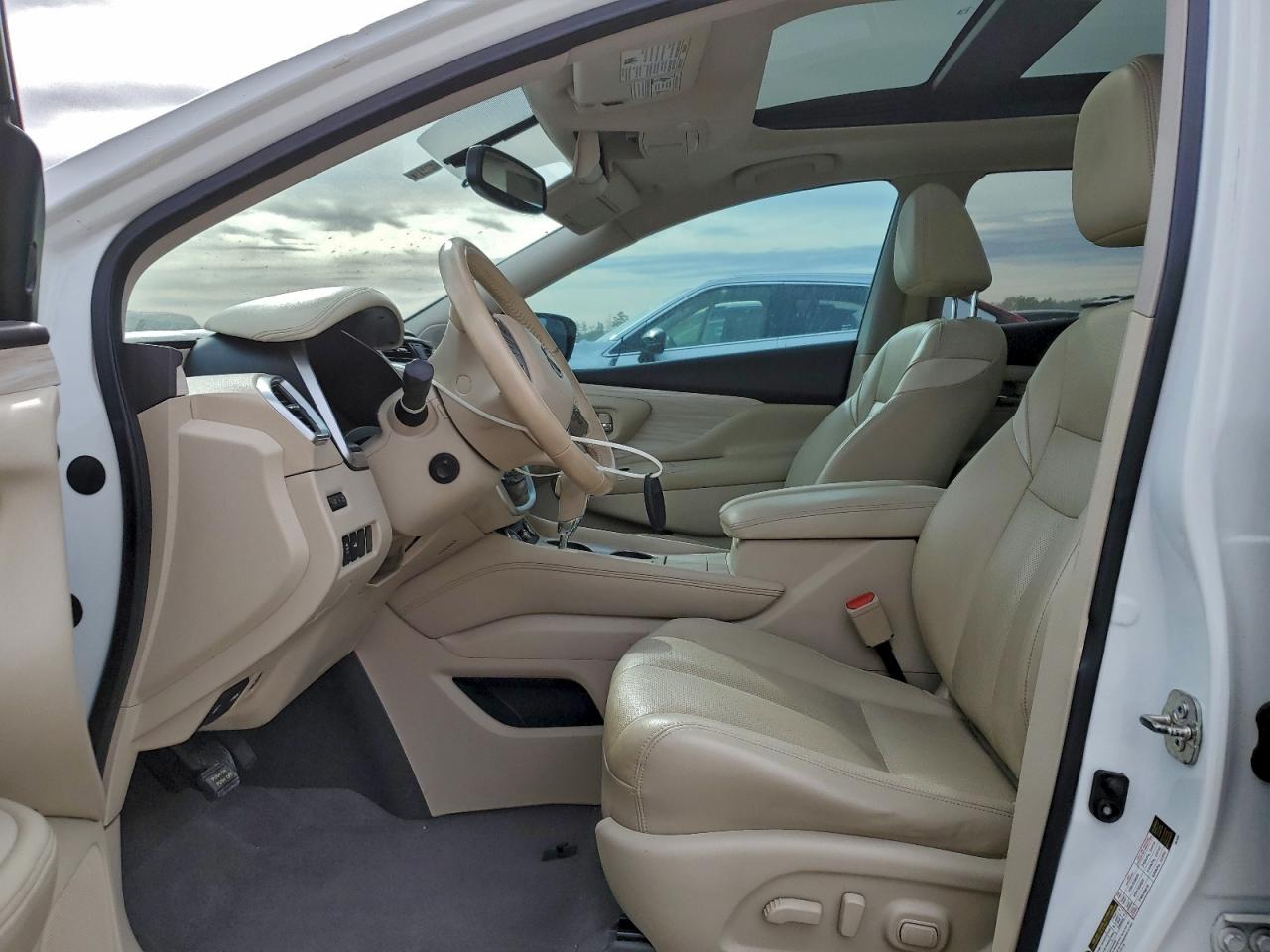 Nissan Murano S Image 6