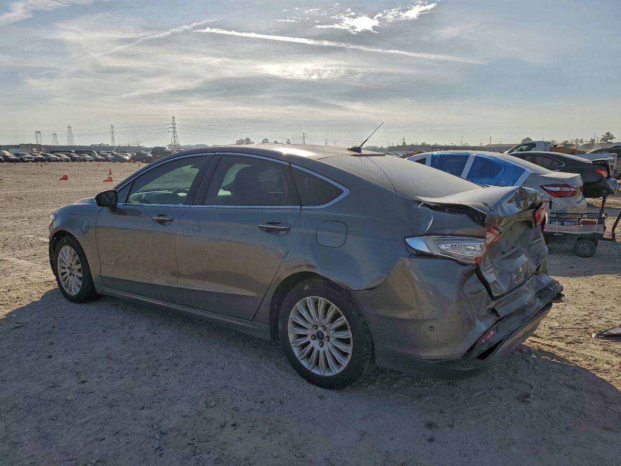 Ford Fusion Titanium Phev Image 7