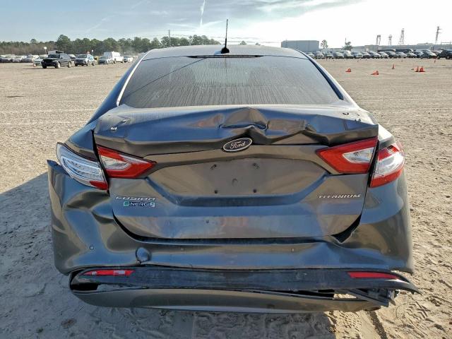 Ford Fusion Titanium Phev Image 4