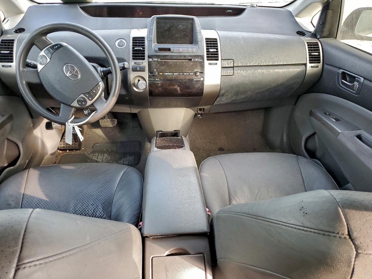 Toyota Prius Image 6