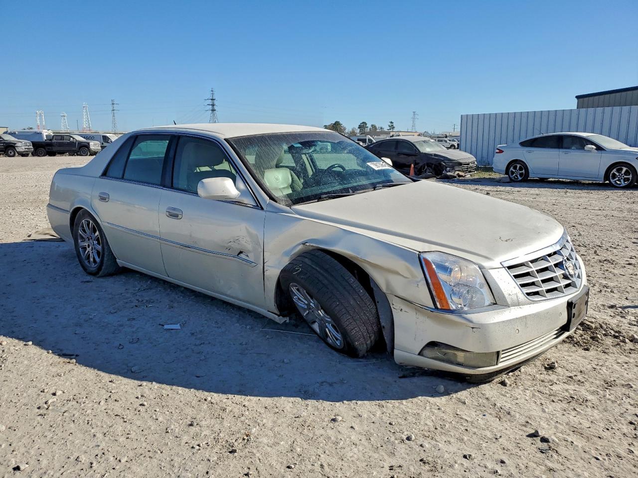 Cadillac DTS Image 5