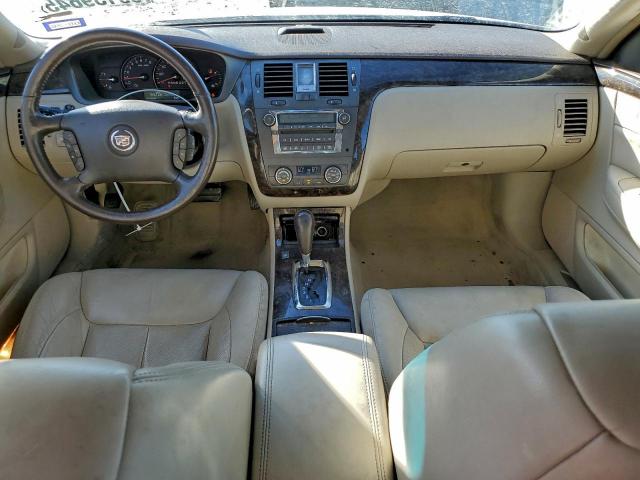 Cadillac DTS Image 7