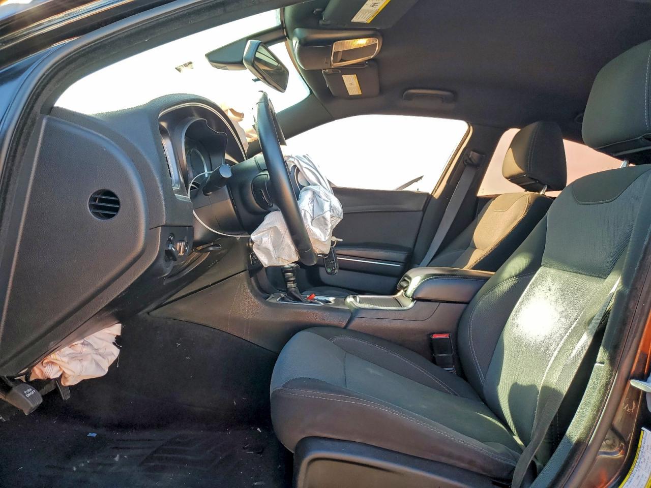 Dodge Charger Se Image 11