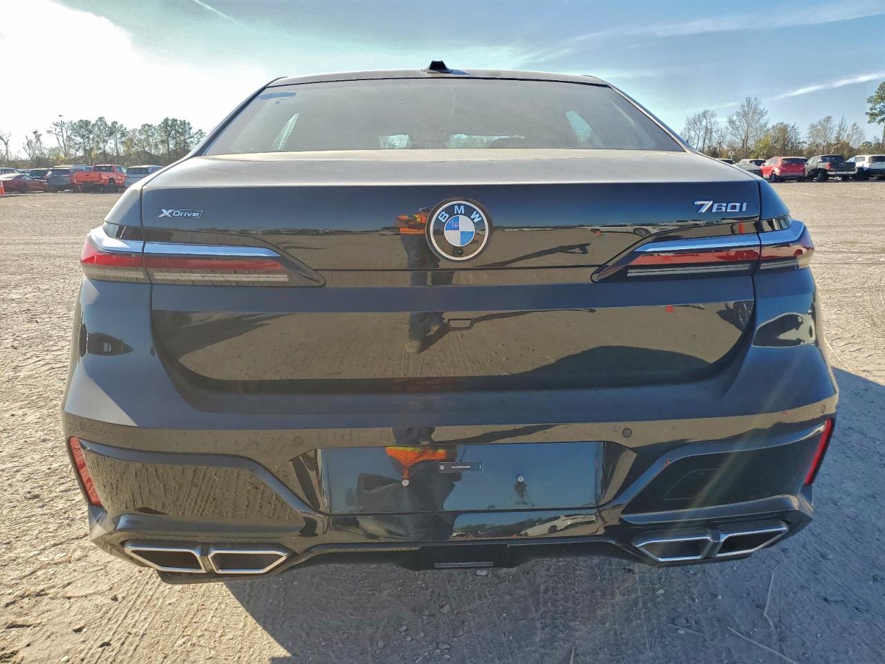 BMW 7 Series Xi Image 11