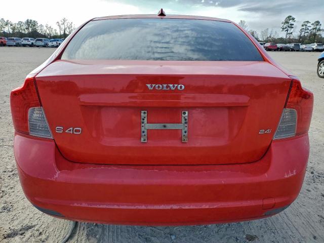 Volvo S40 2.4i Image 2