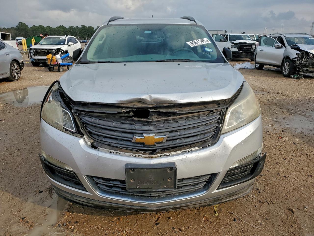 Chevrolet Traverse Ls Image 12