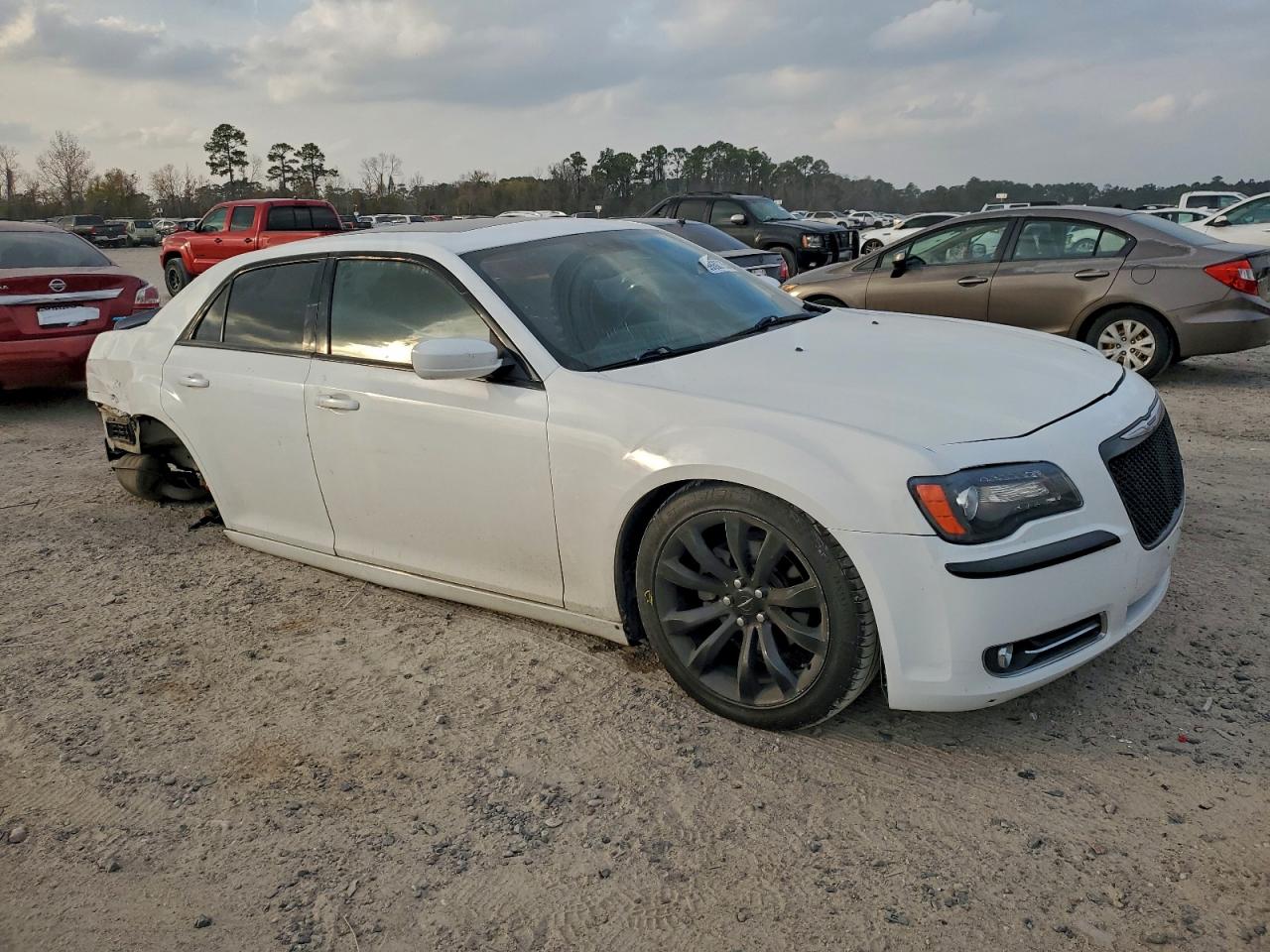 Chrysler 300 S Image 10