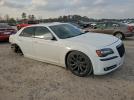 Chrysler 300 S Image 10