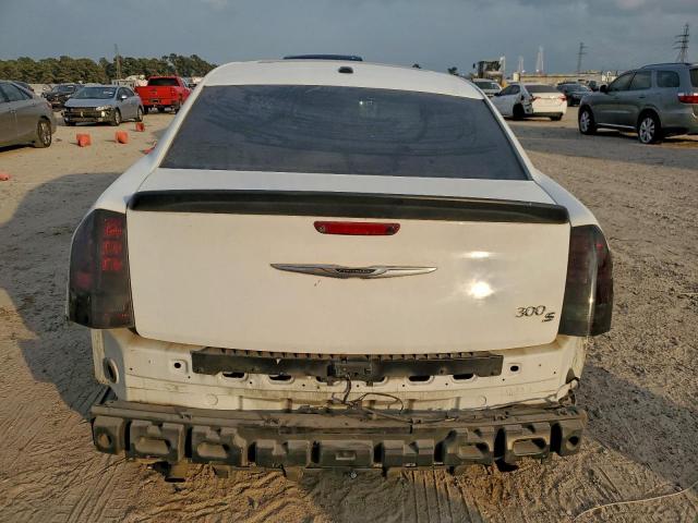 Chrysler 300 S Image 12
