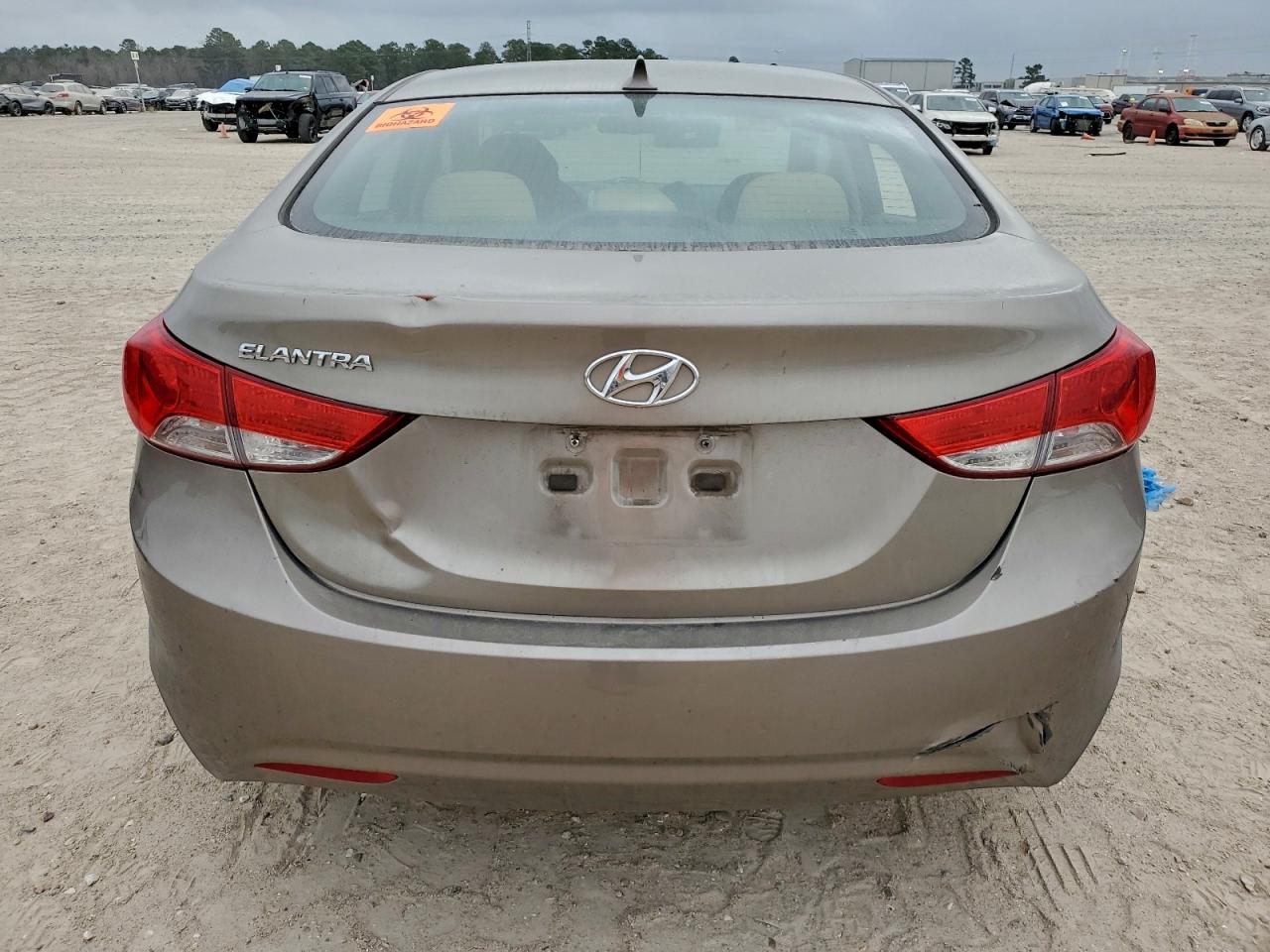 Hyundai ELANTRA Gls Image 7