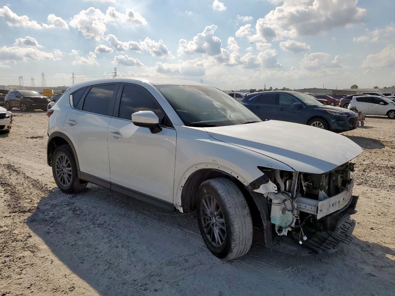 Mazda Cx Sport Image 4