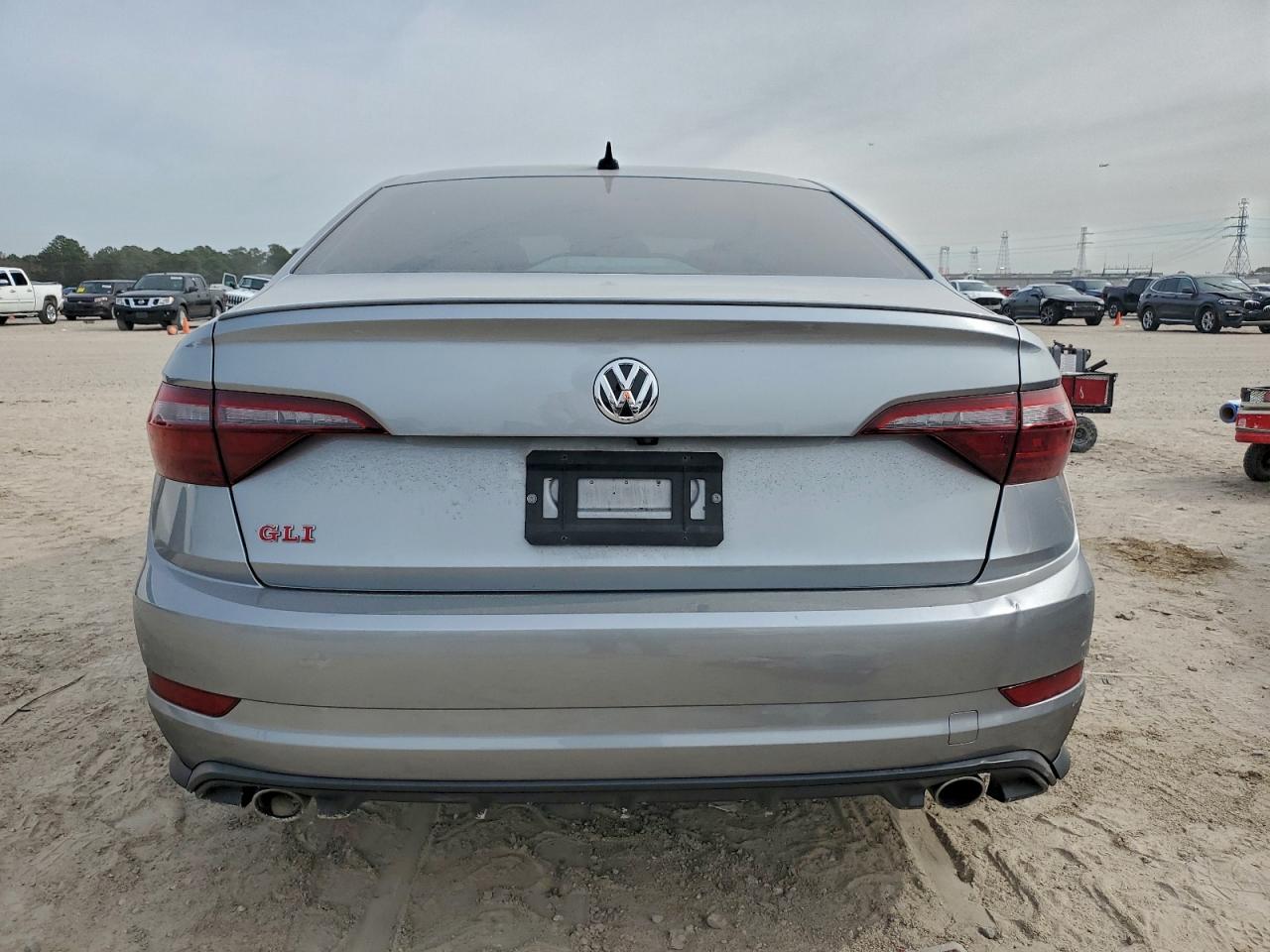 Volkswagen Jetta Gli Image 5