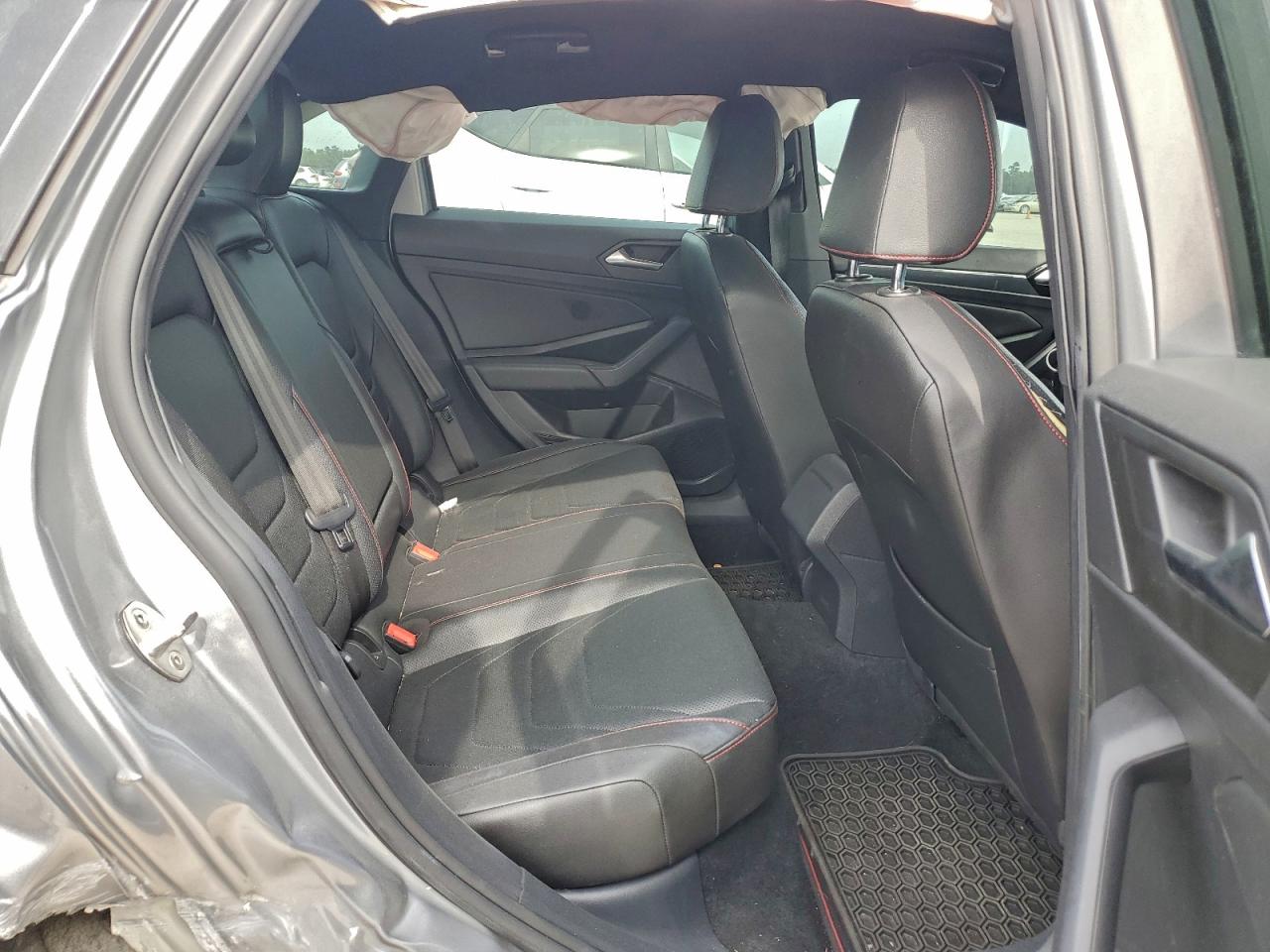 Volkswagen Jetta Gli Image 10