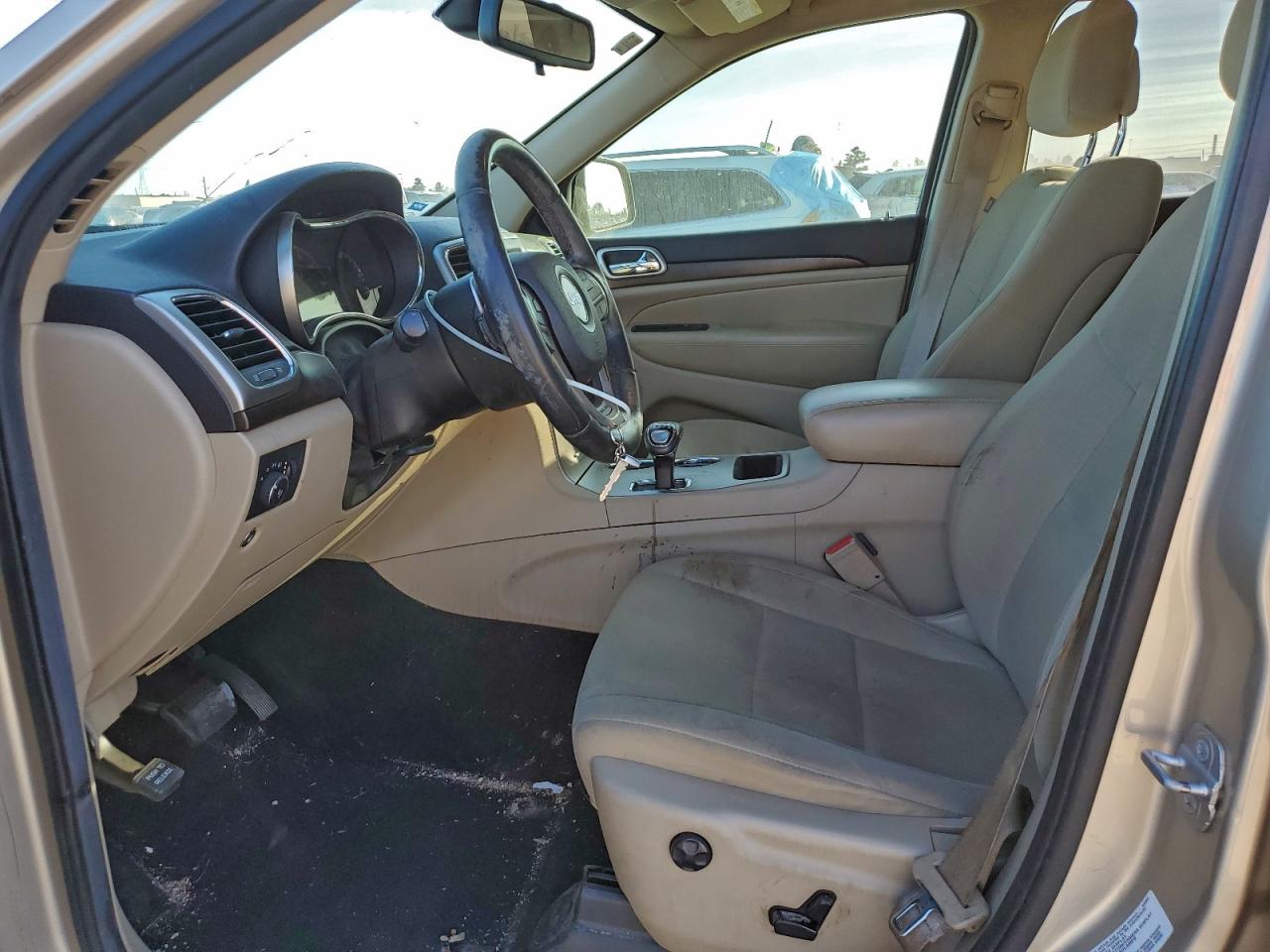 Jeep Grand Cherokee Laredo Image 9