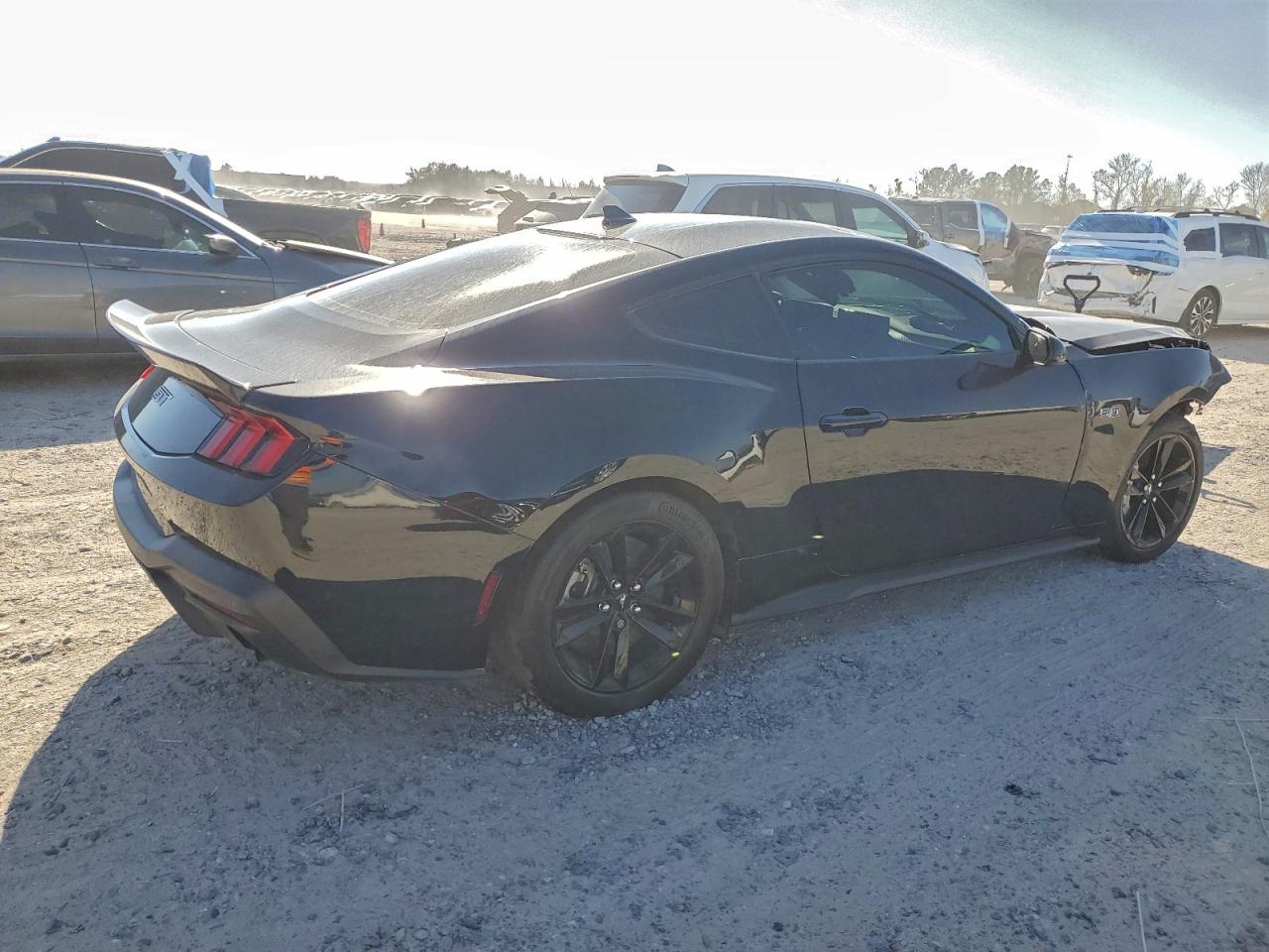 Ford Mustang Gt Image 4