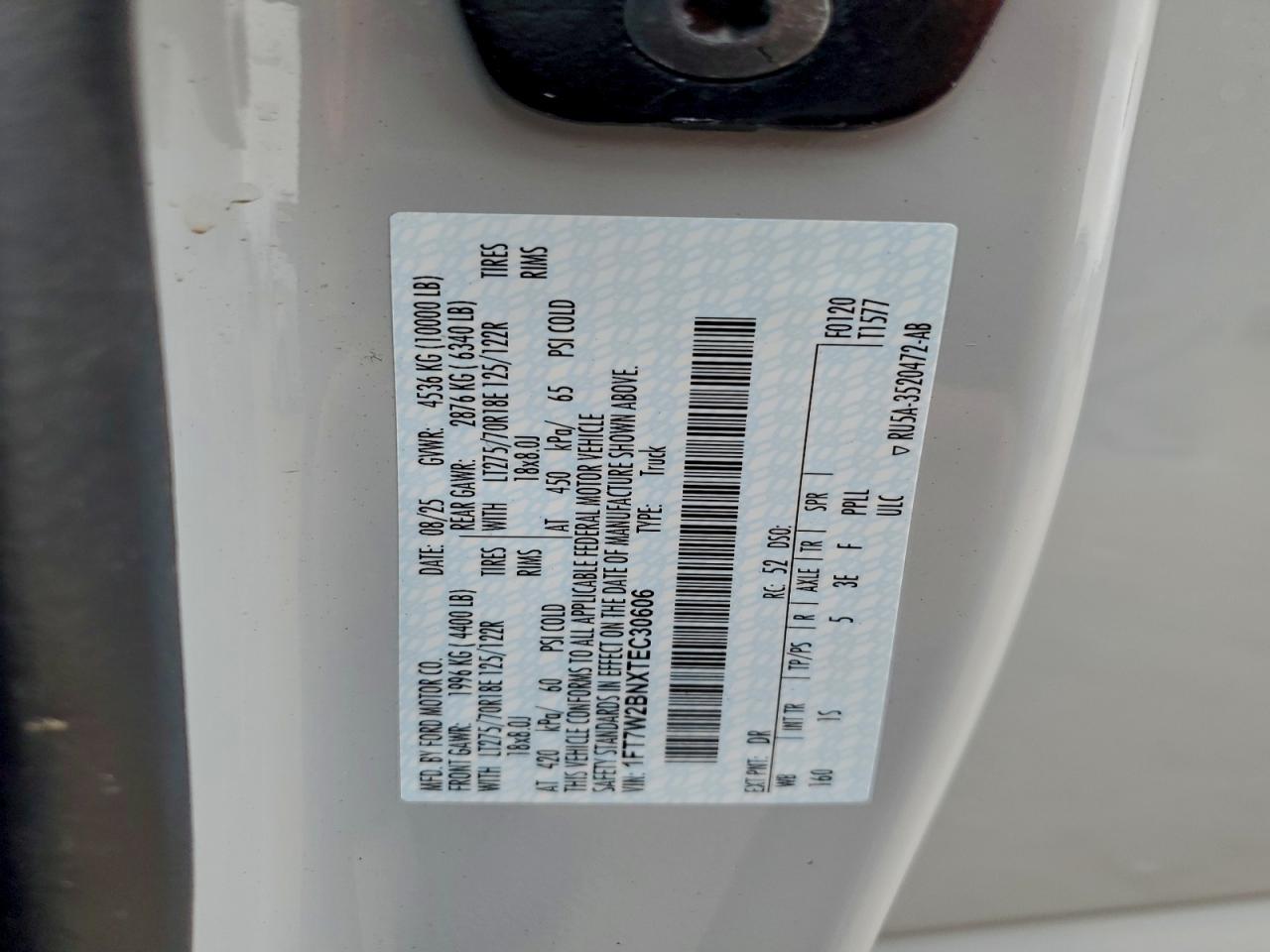 Ford F-250 Super Duty Image 11