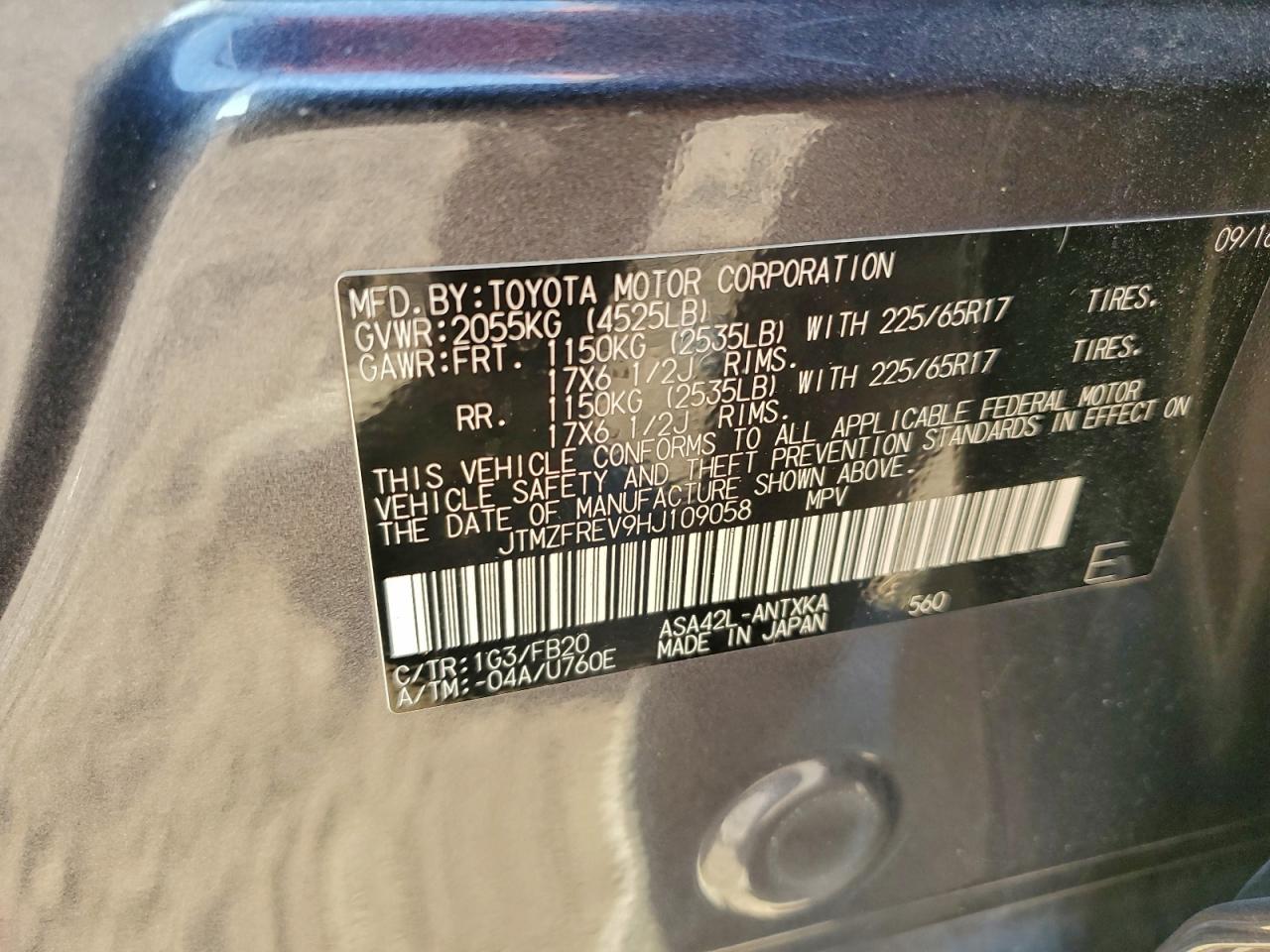 Toyota RAV4 Le Image 4