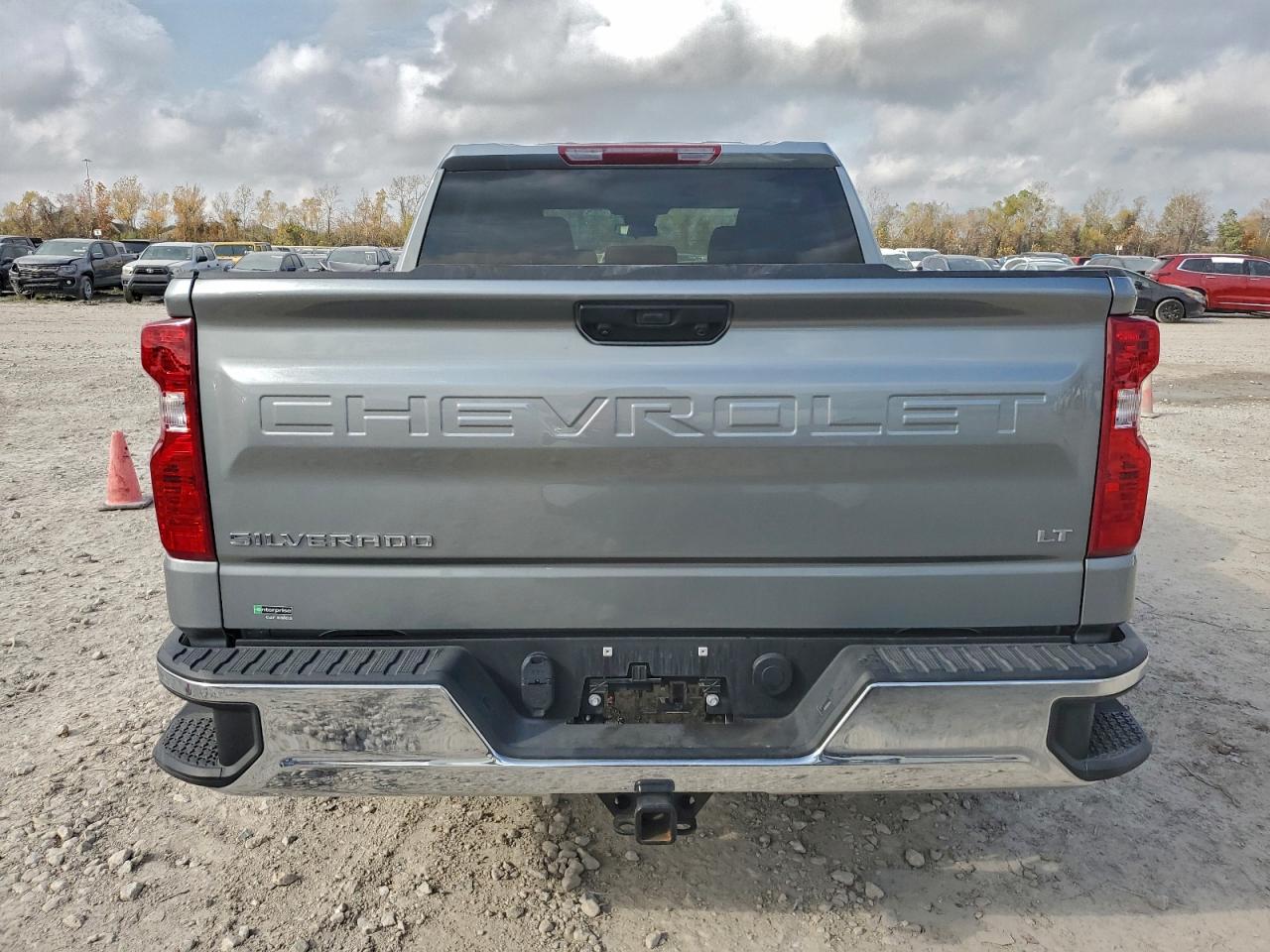 Chevrolet Silverado C1500 Lt Image 6